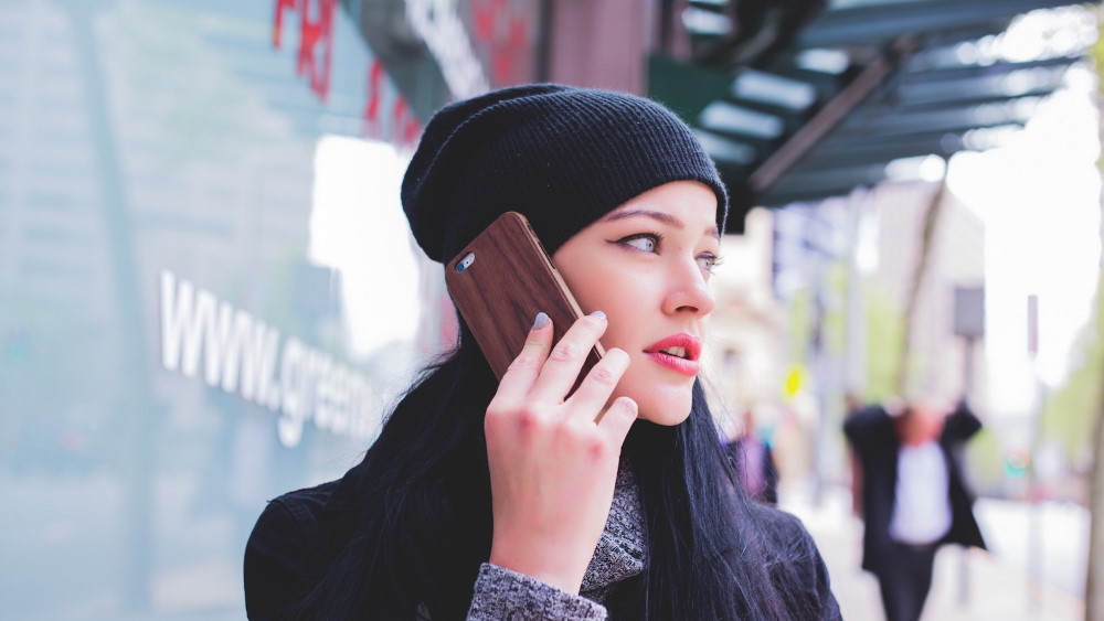 how-to-properly-speak-on-a-phone